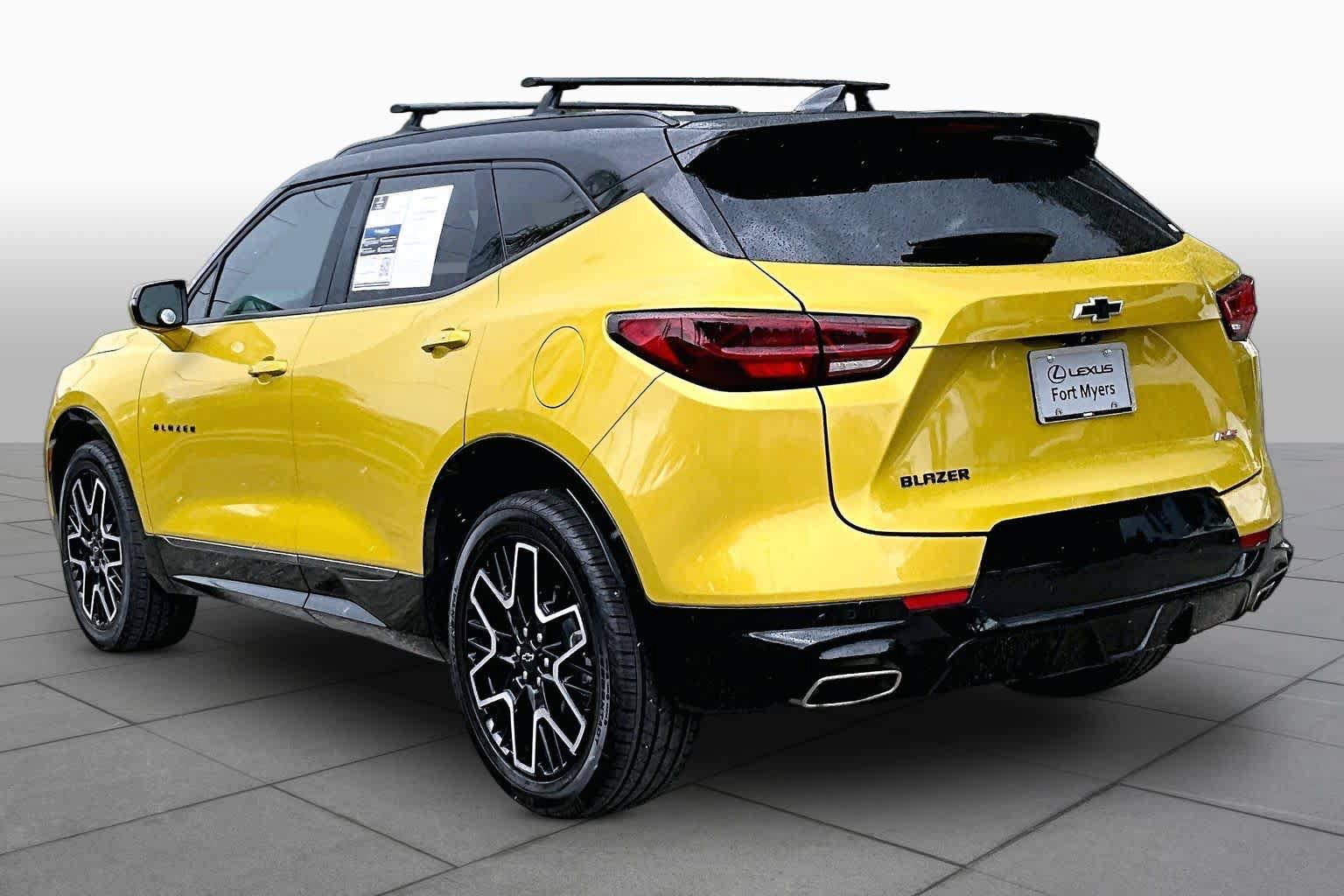 Used 2023 Chevrolet Blazer RS w/ Driver Confidence II Package FWD image 12