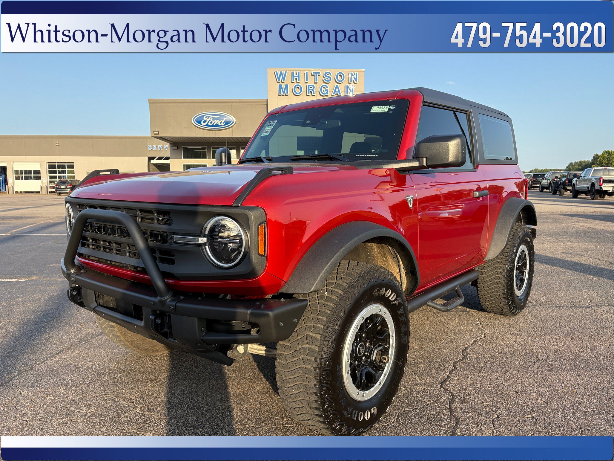 Used 2023 Ford Bronco 2-Door w/ Sasquatch Package AWD/4WD image 1