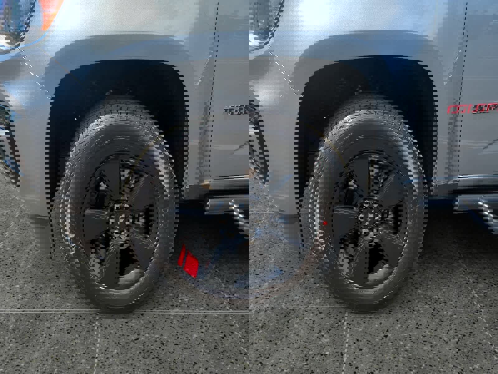 Used 2022 Chevrolet Colorado LT w/ Redline Special Edition image 14