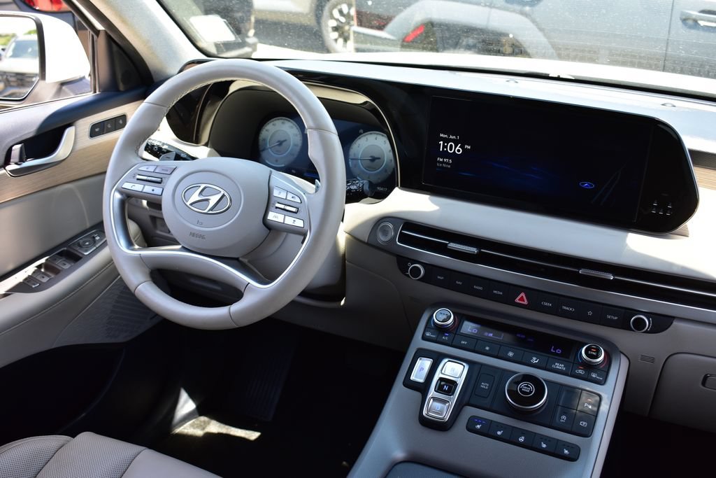 Used 2023 Hyundai Palisade Limited FWD image 38