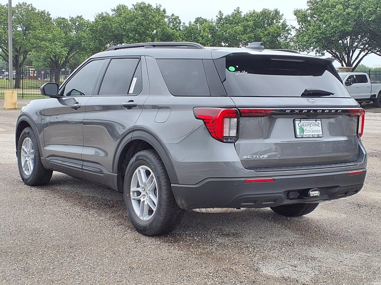 New 2026 Ford Explorer Active RWD image 6