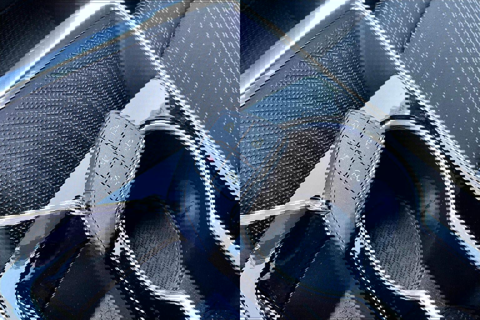 Used 2025 Chevrolet Equinox LT AWD/4WD image 11