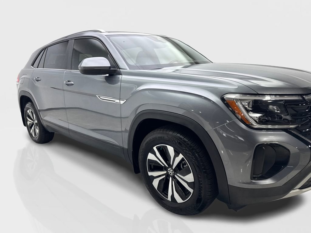 Used 2025 Volkswagen Atlas Cross Sport SE image 12