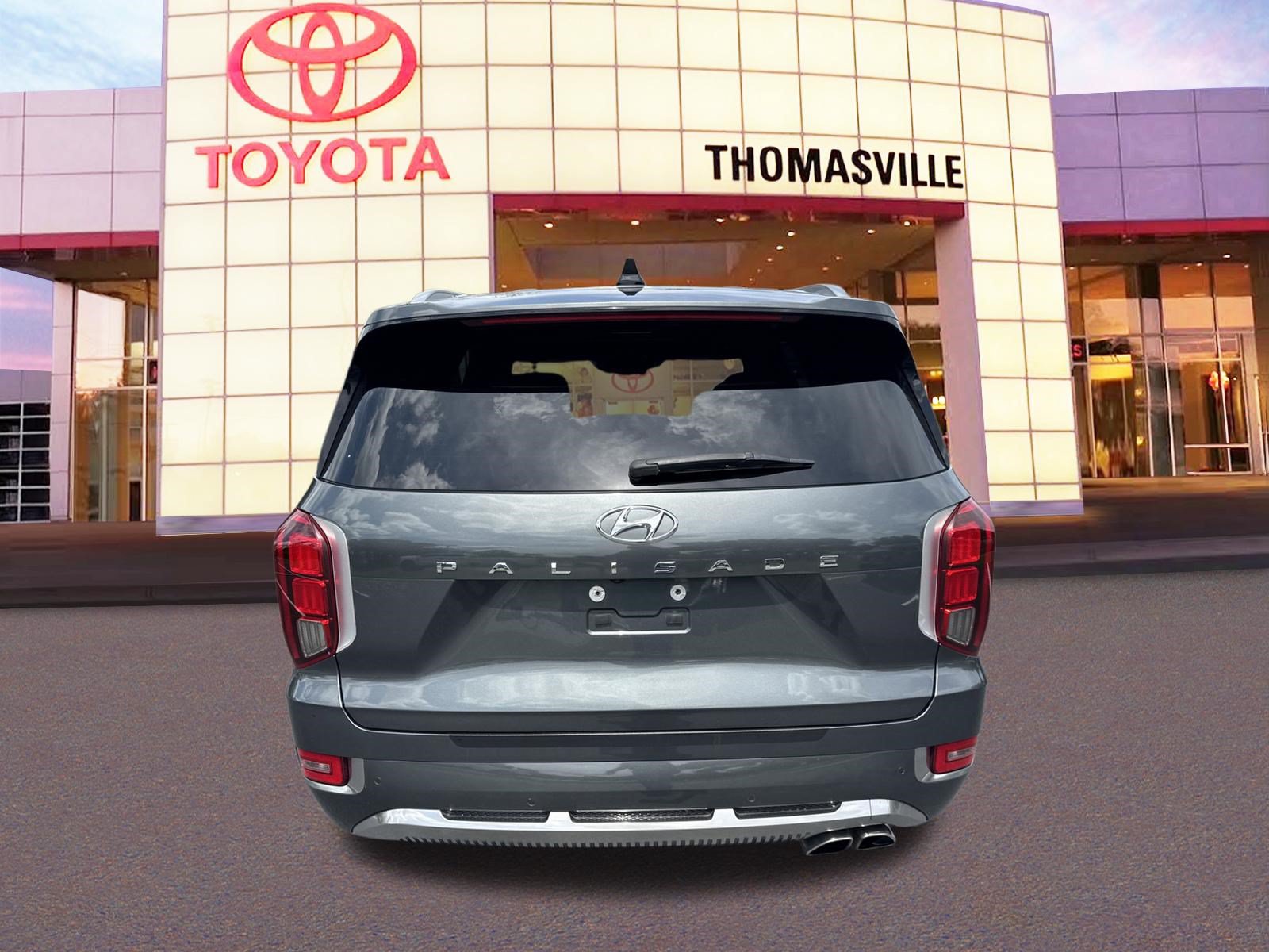 Used 2022 Hyundai Palisade Calligraphy w/ Cargo Package FWD image 6