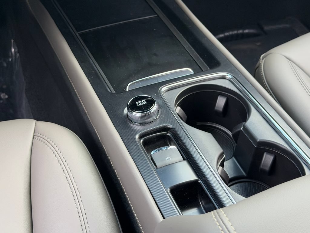 New 2026 Lincoln Corsair Premiere AWD/4WD image 16