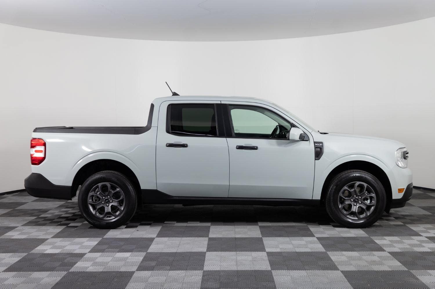 Used 2023 Ford Maverick XLT w/ Equipment Group 300A Standard AWD/4WD image 9