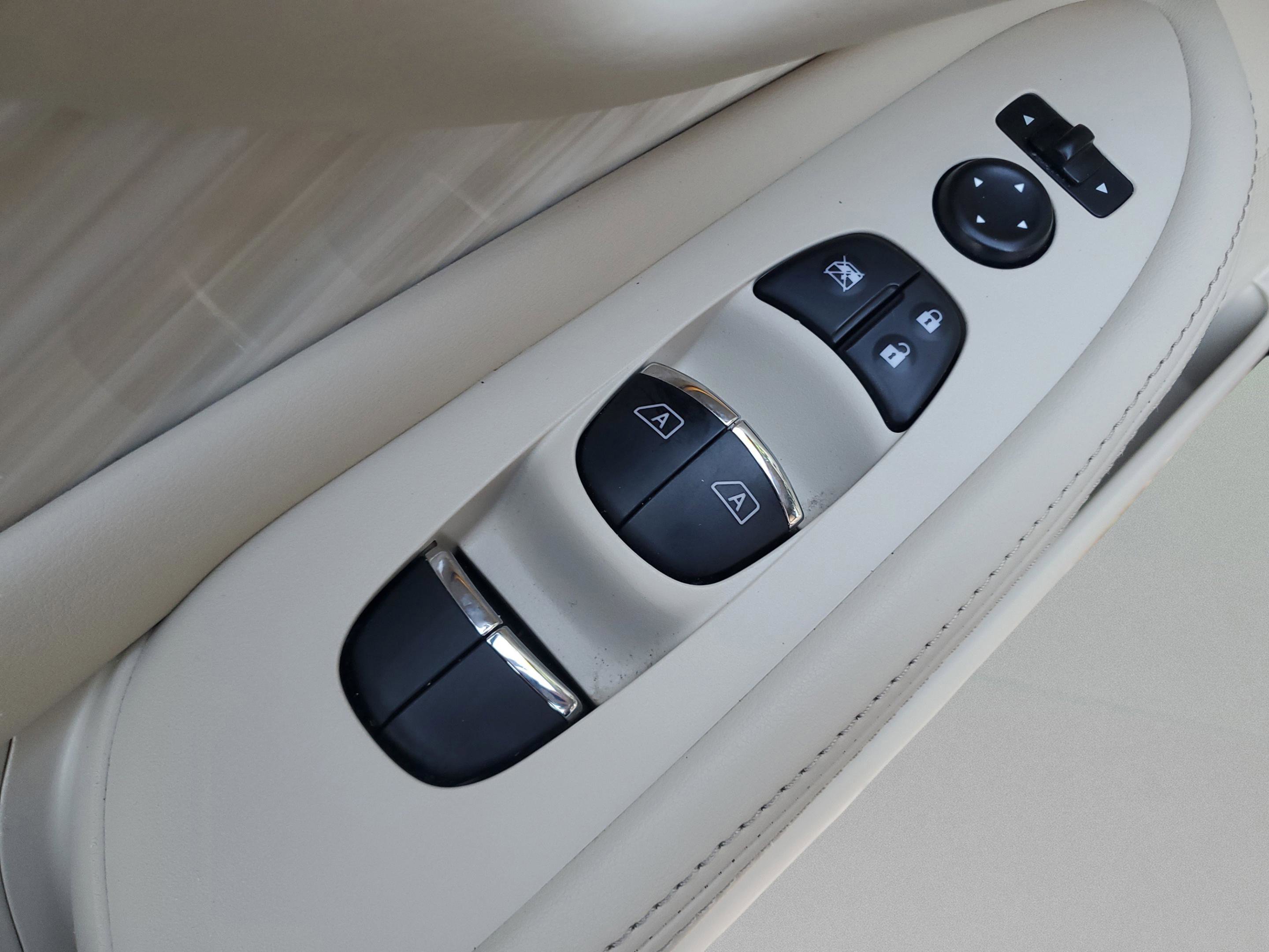 Used 2016 Nissan Murano SL w/ SL Technology Package image 19