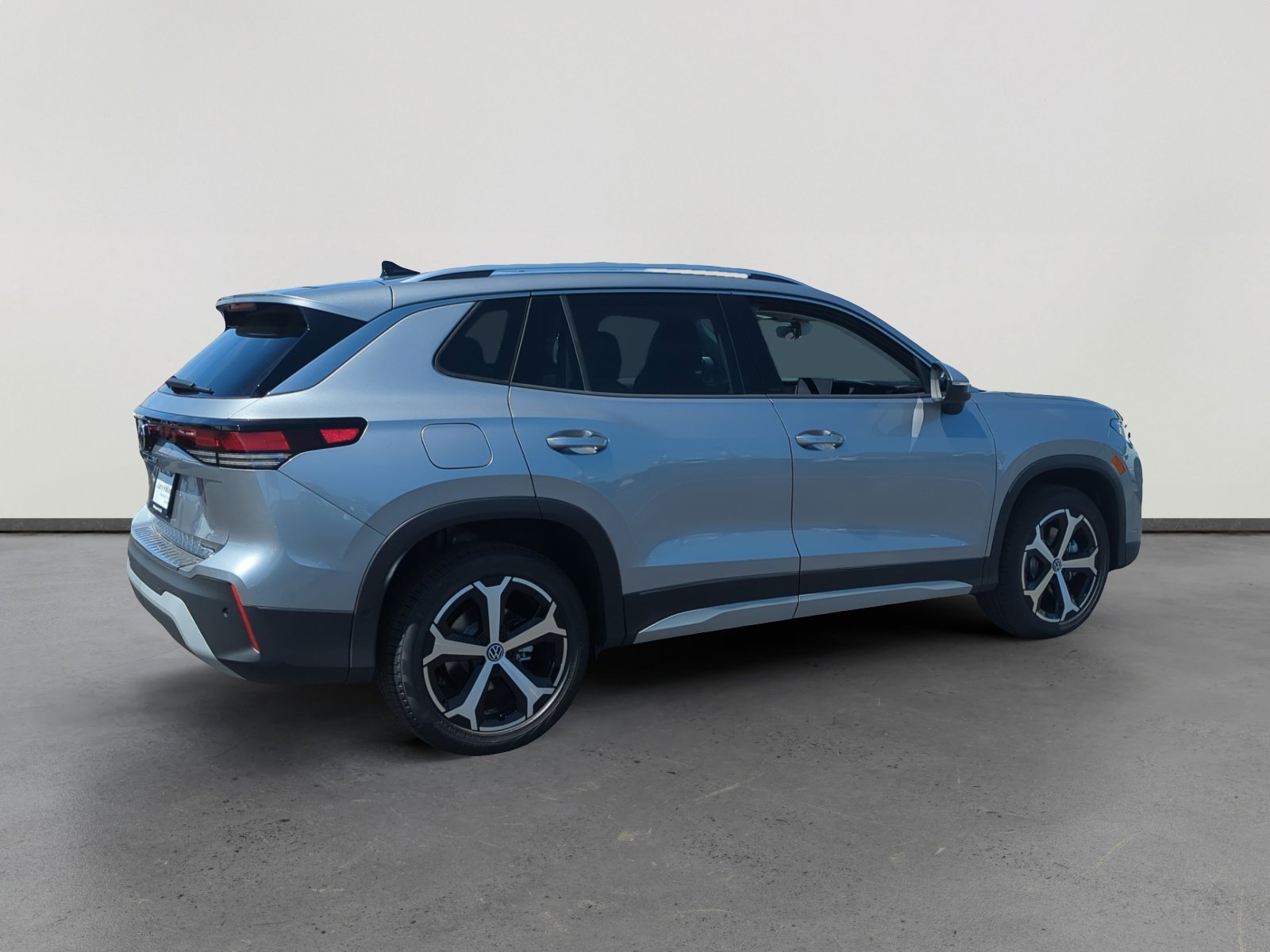 New 2025 Volkswagen Tiguan SE image 5