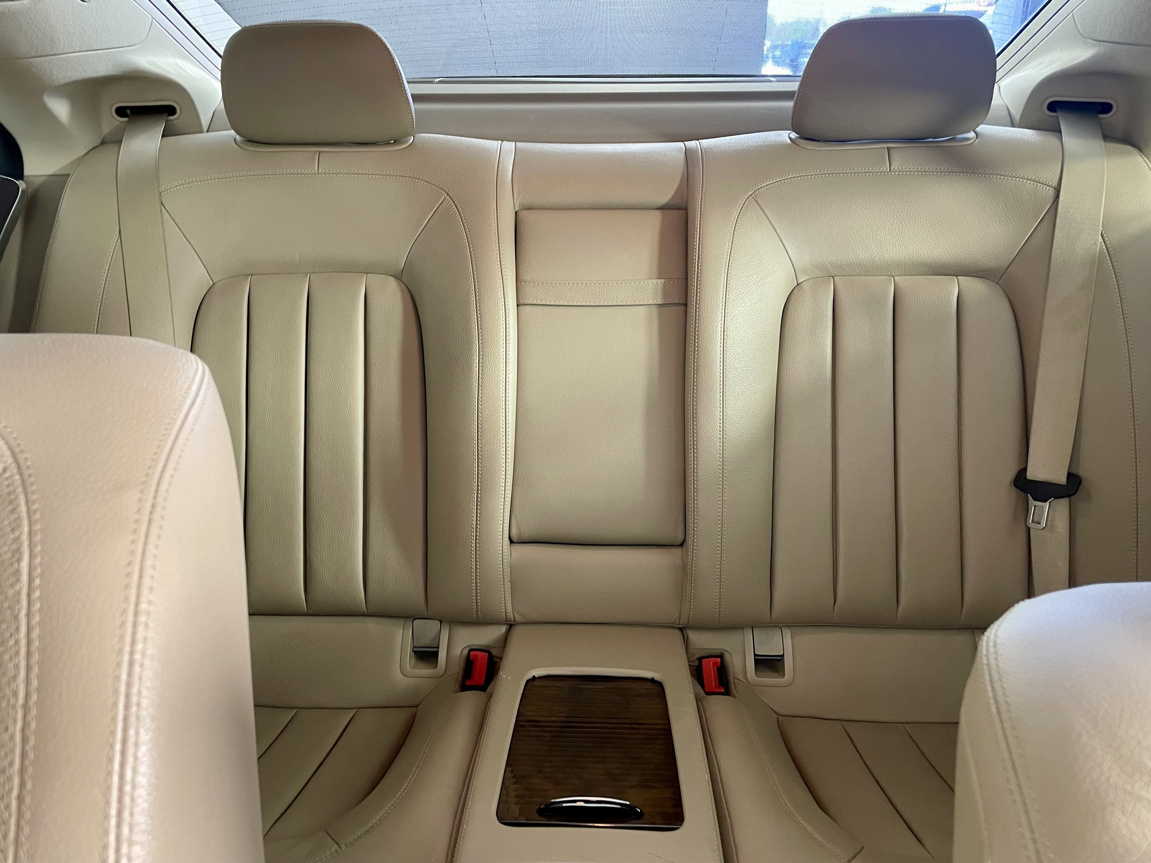 Used 2012 Mercedes-Benz CLS 550 image 21