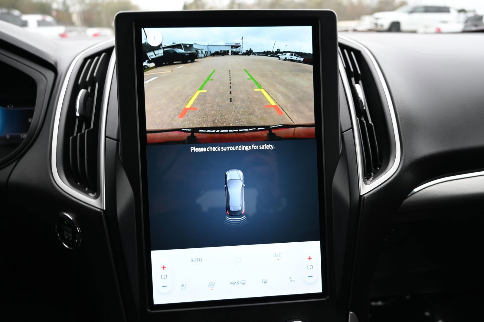 Used 2022 Ford Edge SEL w/ Convenience Package image 13