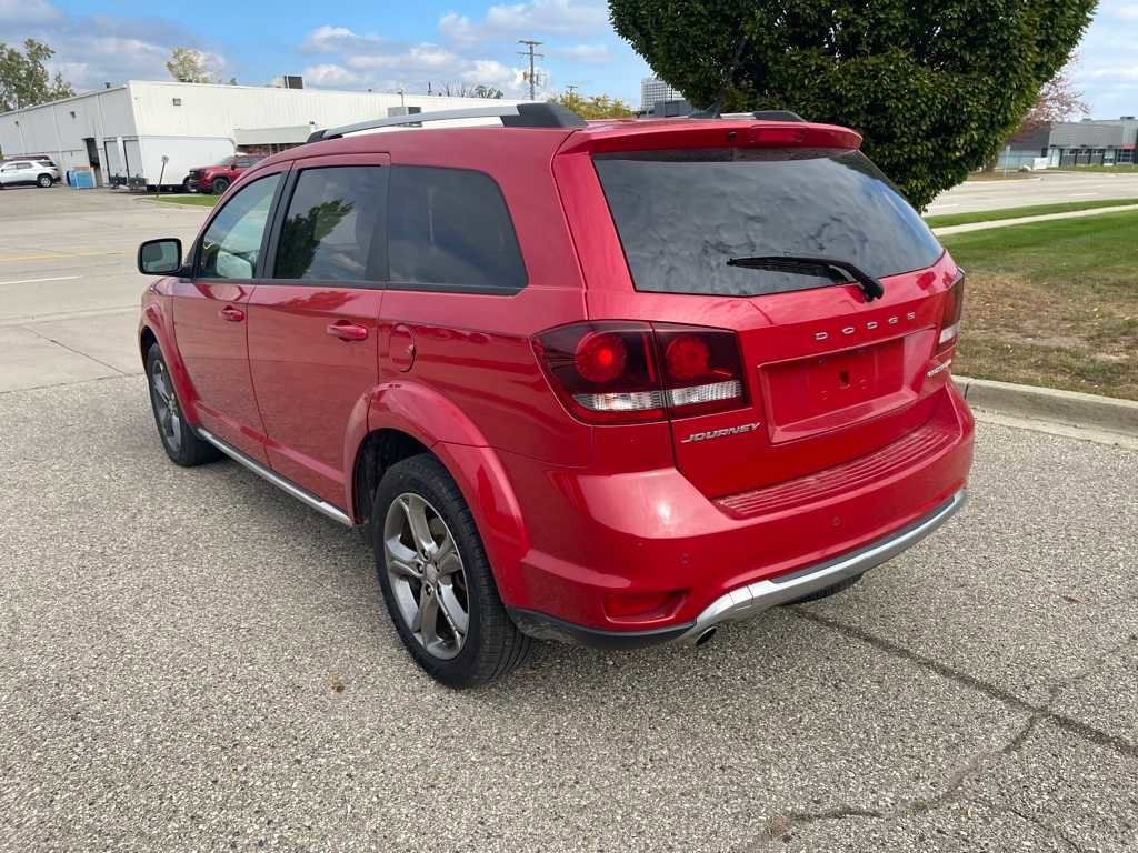 Used 2017 Dodge Journey Crossroad image 3