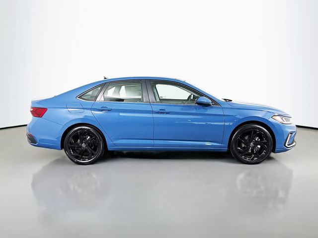 New 2026 Volkswagen Jetta SE FWD image 8