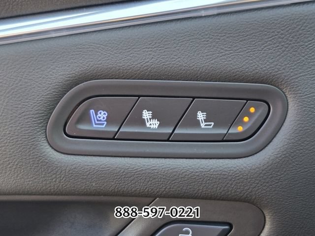 Used 2024 Cadillac Escalade Sport w/ LPO, ONYX Package AWD/4WD image 31