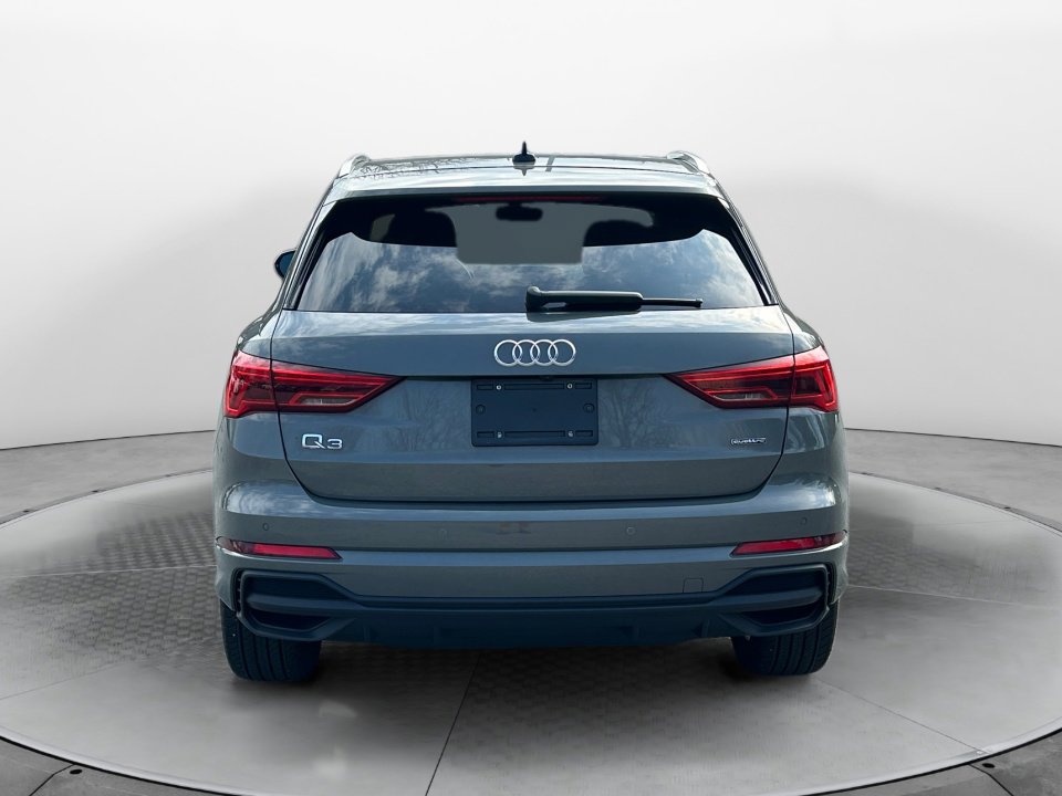 Certified 2024 Audi Q3 2.0T Premium Plus image 6