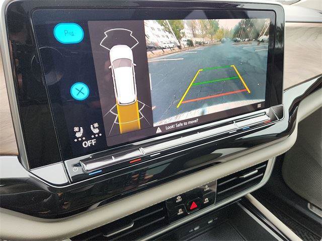 Certified 2025 Volkswagen Atlas SE w/ Panoramic Sunroof Package image 17