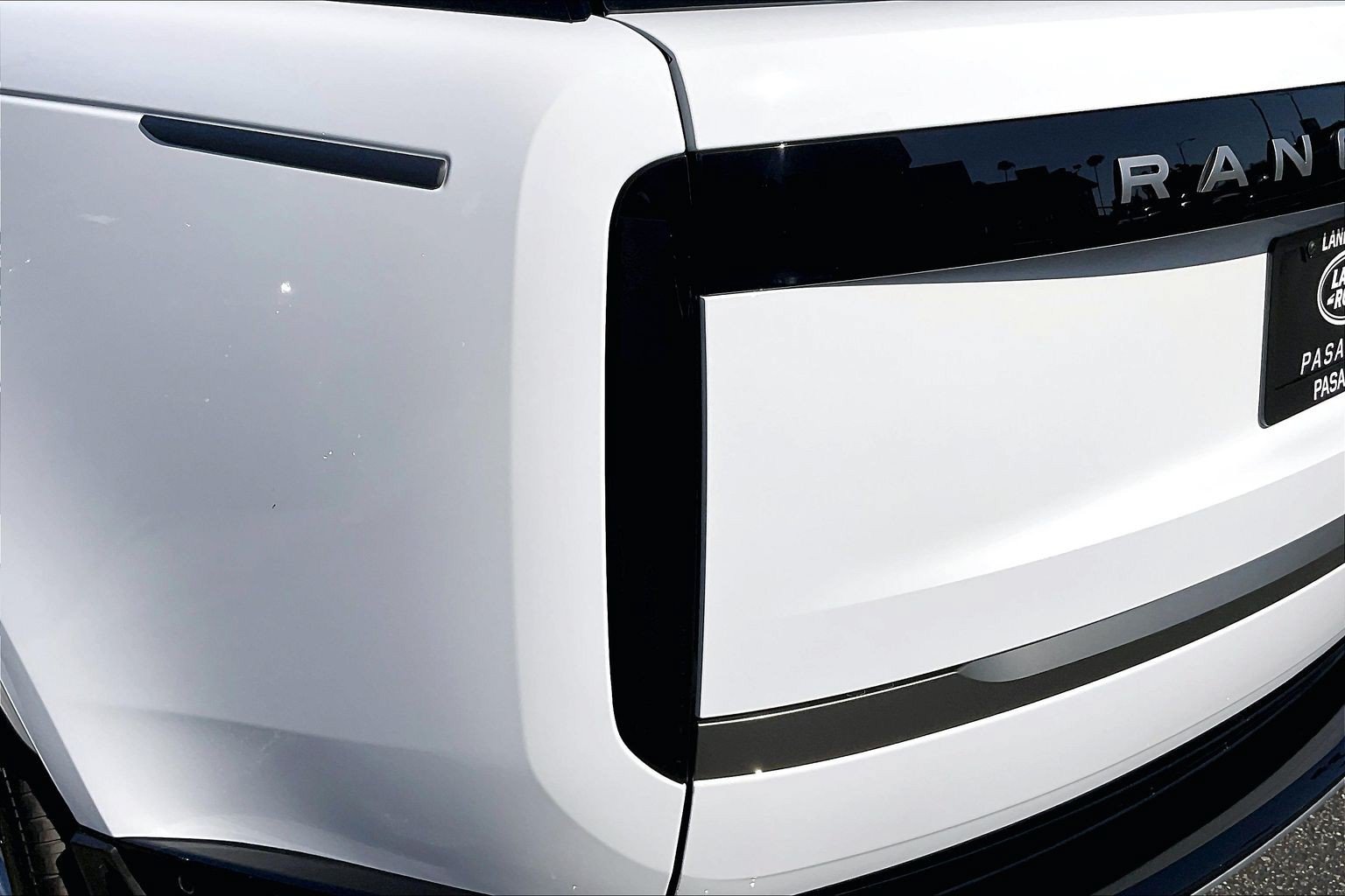New 2026 Land Rover Range Rover SE AWD/4WD image 8