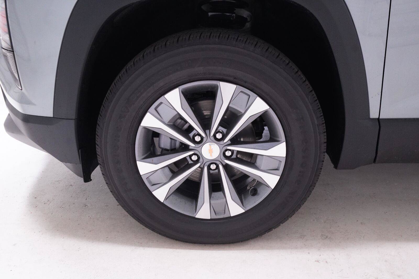 New 2027 Chevrolet Equinox LT FWD image 35