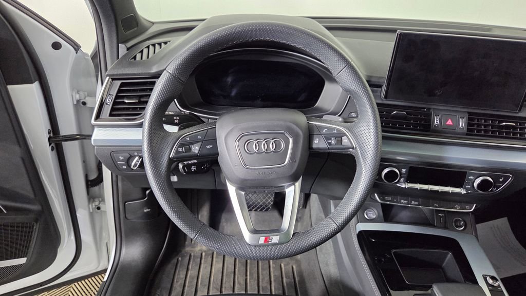 Used 2024 Audi Q5 2.0T Premium Plus AWD/4WD image 15