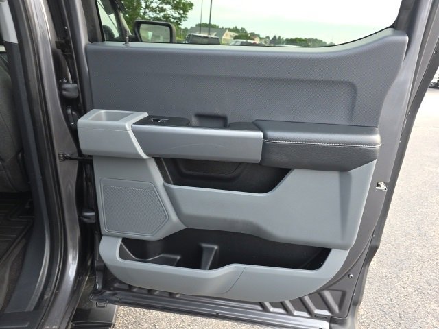 Used 2021 Ford F150 XLT image 14