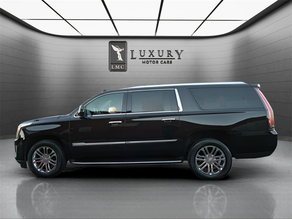 Used 2020 Cadillac Escalade ESV 4WD image 4