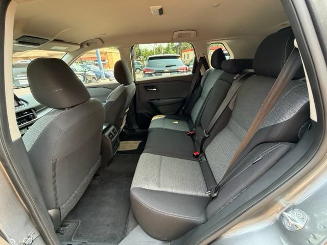 Used 2023 Nissan Rogue SV AWD/4WD image 15