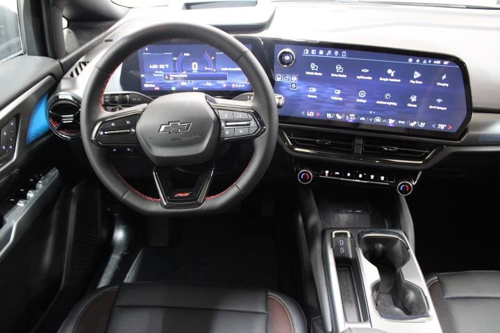 New 2026 Chevrolet Equinox EV RS image 26