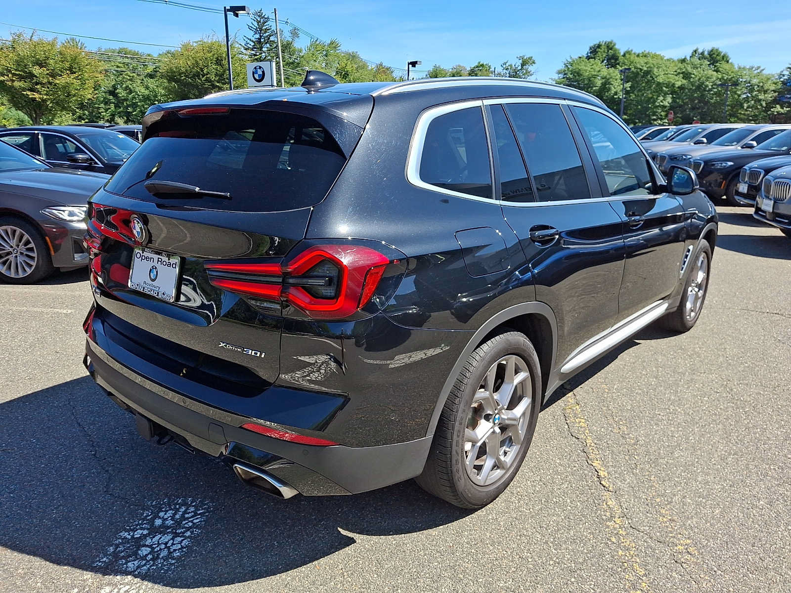 Used 2023 BMW X3 xDrive30i w/ Premium Package w/ZPA AWD/4WD image 7