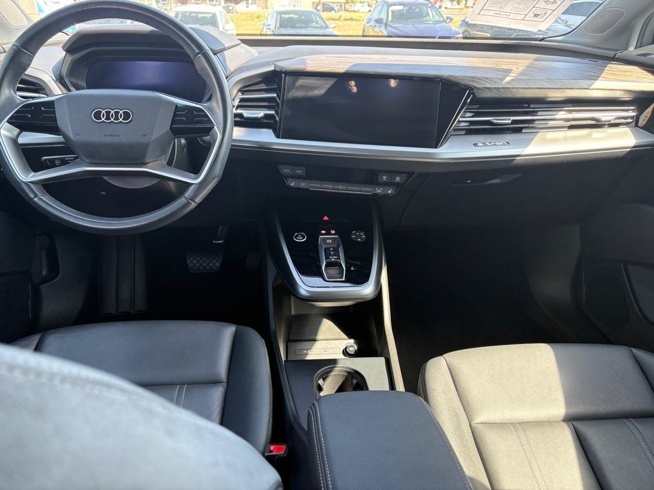 Used 2024 Audi Q4 e-tron Premium w/ Convenience Package RWD image 10