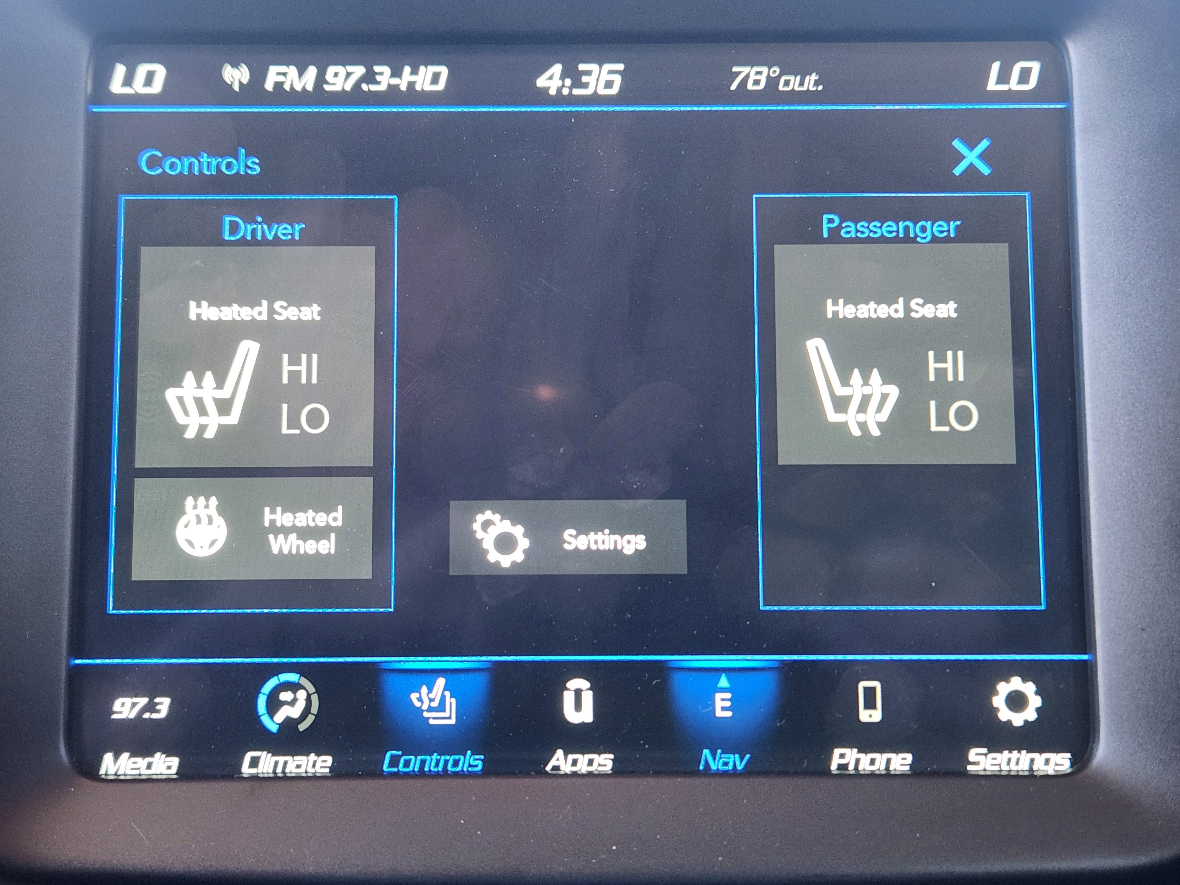 Used 2023 Jeep Renegade Latitude w/ Premium Group AWD/4WD image 13
