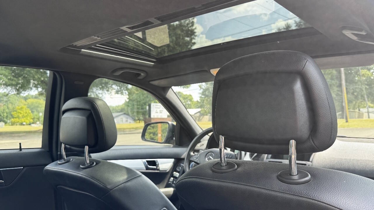 Used 2008 Mercedes-Benz C 300 Sedan image 10