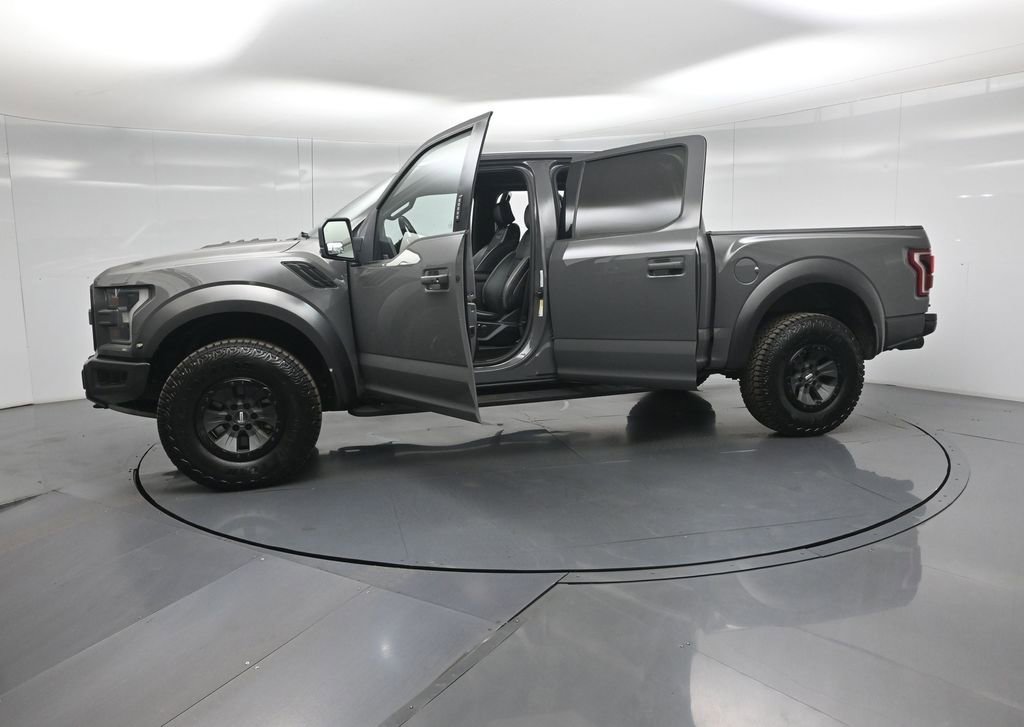 Used 2018 Ford F150 Raptor w/ Equipment Group 802A Luxury image 38