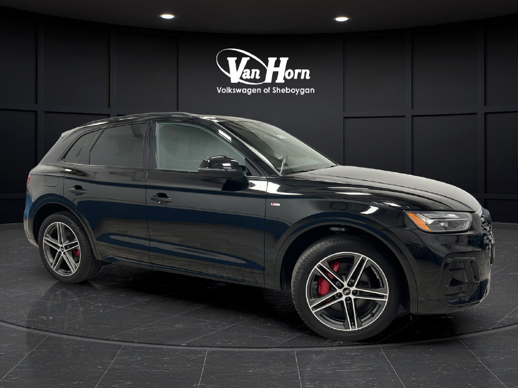 Used 2024 Audi Q5 e Premium Plus w/ Premium Plus Package AWD/4WD image 1