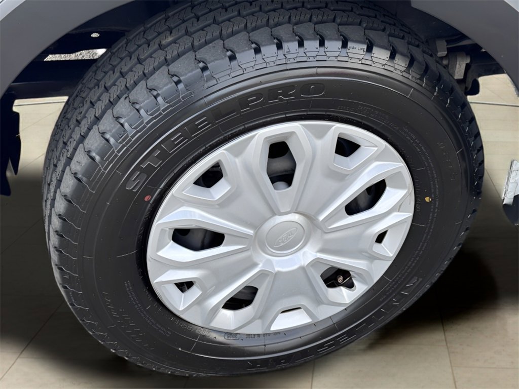 Used 2023 Ford Transit 350 XLT image 19