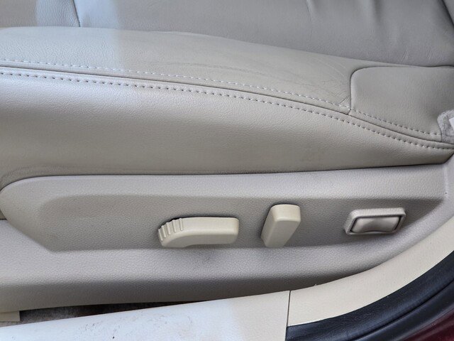 Used 2012 Nissan Altima 3.5 SR w/ Sport Pkg FWD image 22