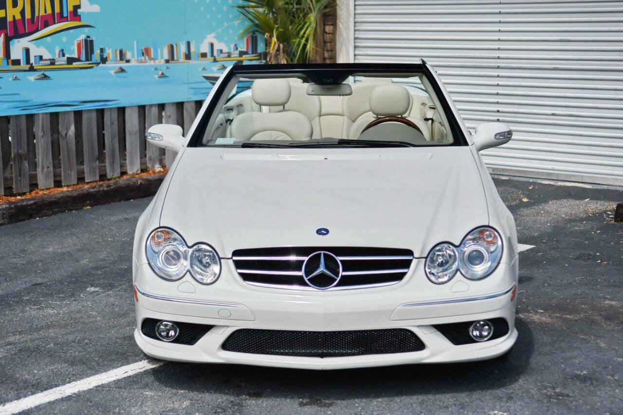 Used 2008 Mercedes-Benz CLK 550 Cabriolet image 3