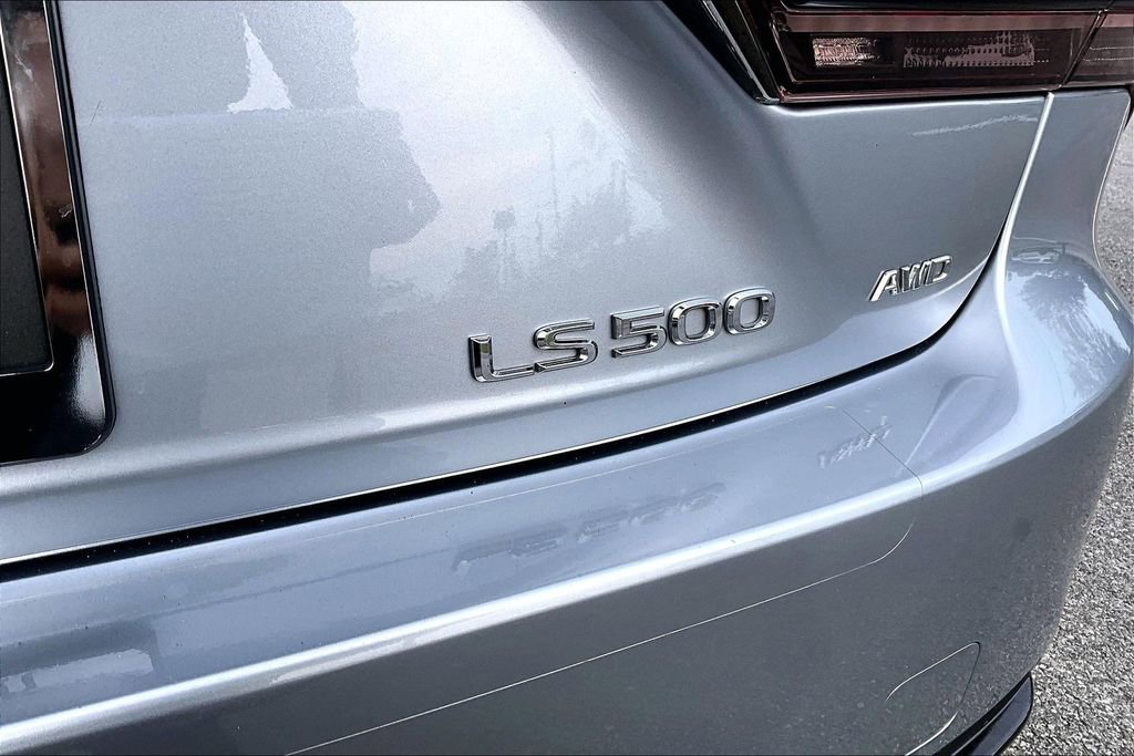 Used 2021 Lexus LS 500 F Sport w/ Accessory Package (Z2) image 21