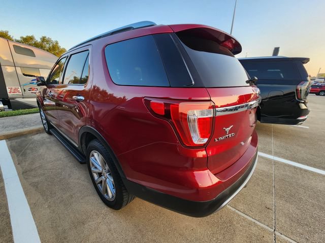 Used 2017 Ford Explorer Limited w/ Equipment Group 301A AWD/4WD image 4