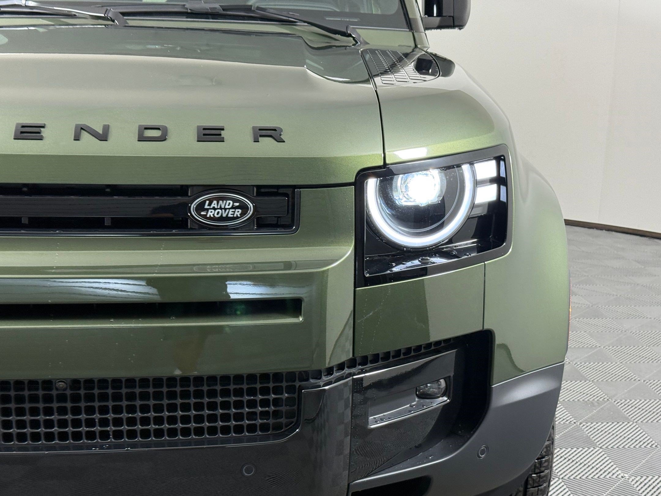 New 2026 Land Rover Defender 110 S AWD/4WD image 11
