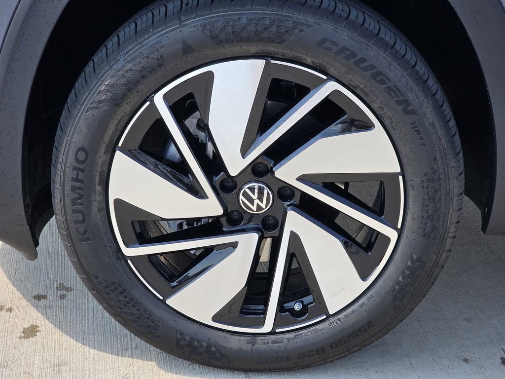 New 2026 Volkswagen Atlas SE FWD image 8