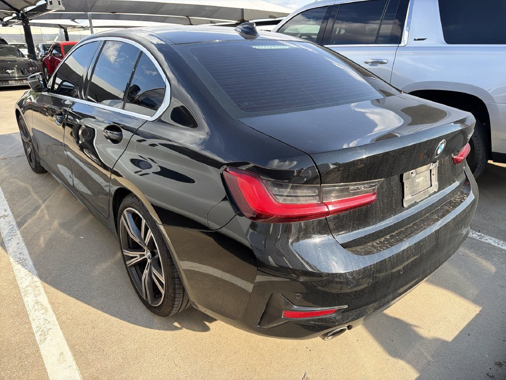 Used 2020 BMW 330i Sedan w/ Driving Assistance Package RWD image 3