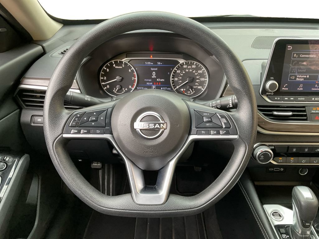Used 2023 Nissan Altima 2.5 SV image 17