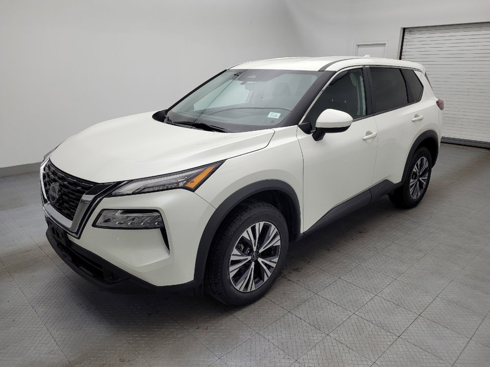 Used 2023 Nissan Rogue SV image 2