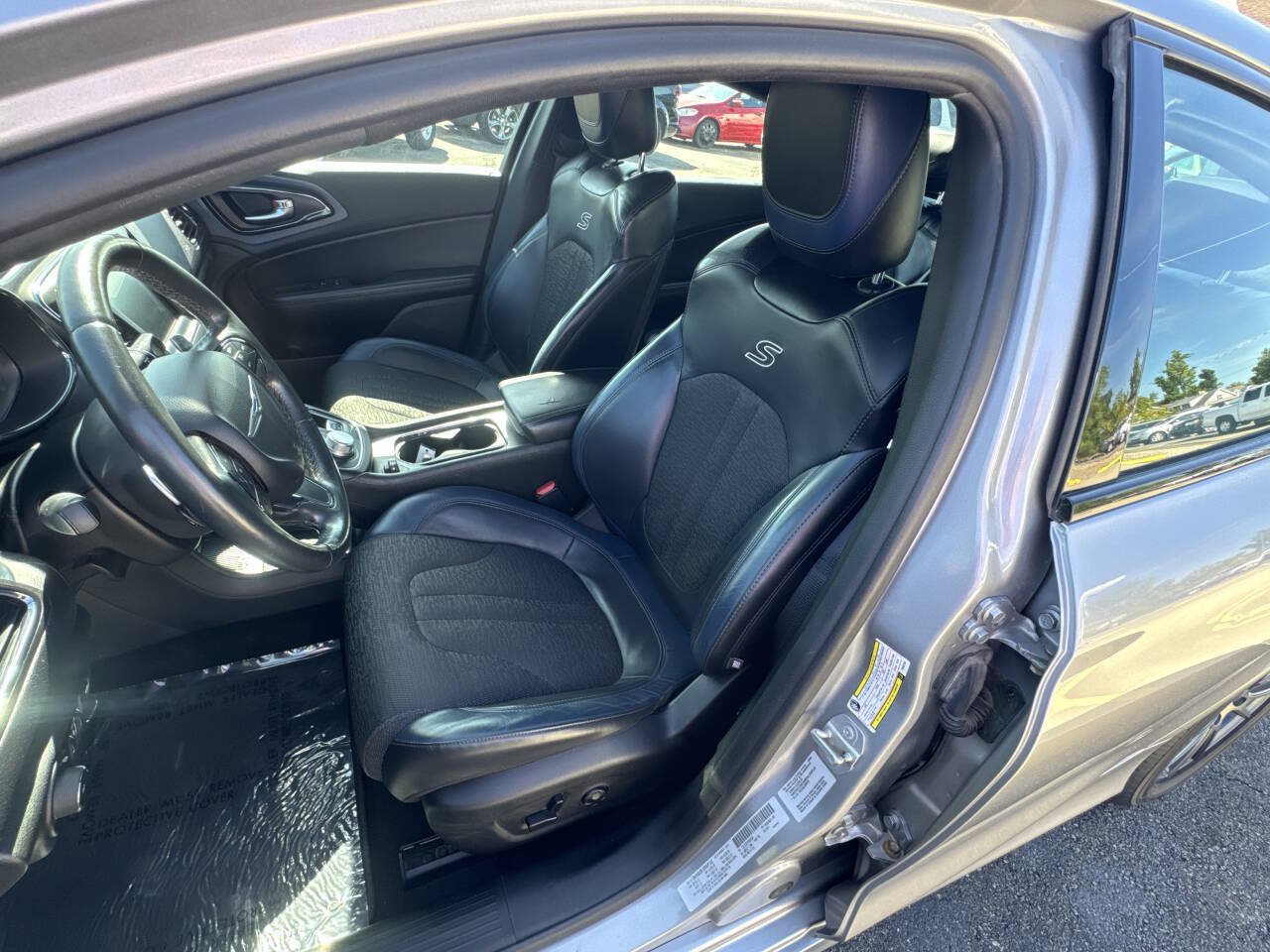 Used 2015 Chrysler 200 S w/ Navigation & Sound Group I FWD image 24