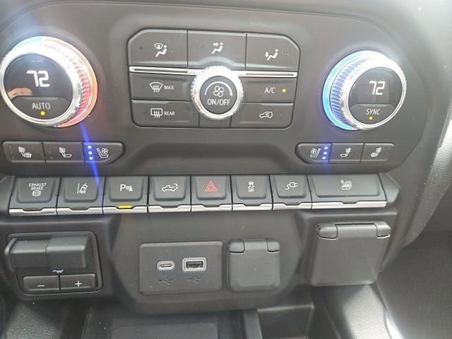 Used 2020 GMC Sierra 3500 Denali w/ Denali Ultimate Package image 17