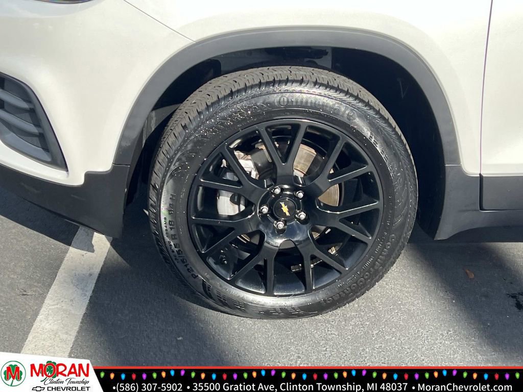 Certified 2022 Chevrolet Trax LT w/ Driver Confidence Package image 10