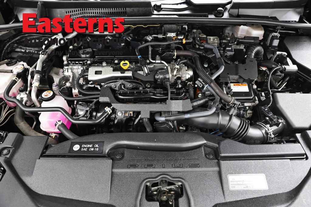 Used 2023 Toyota Prius LE FWD image 7