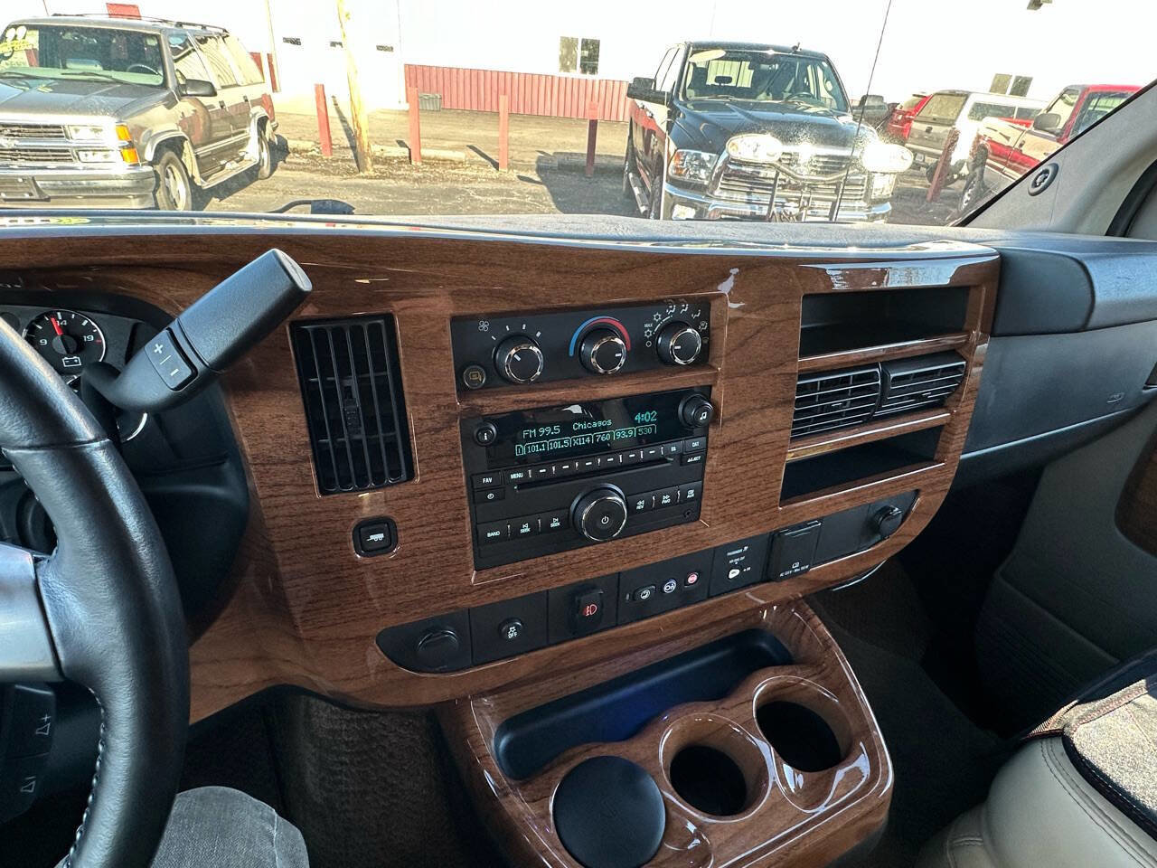 Used 2015 Chevrolet Express 2500 image 11