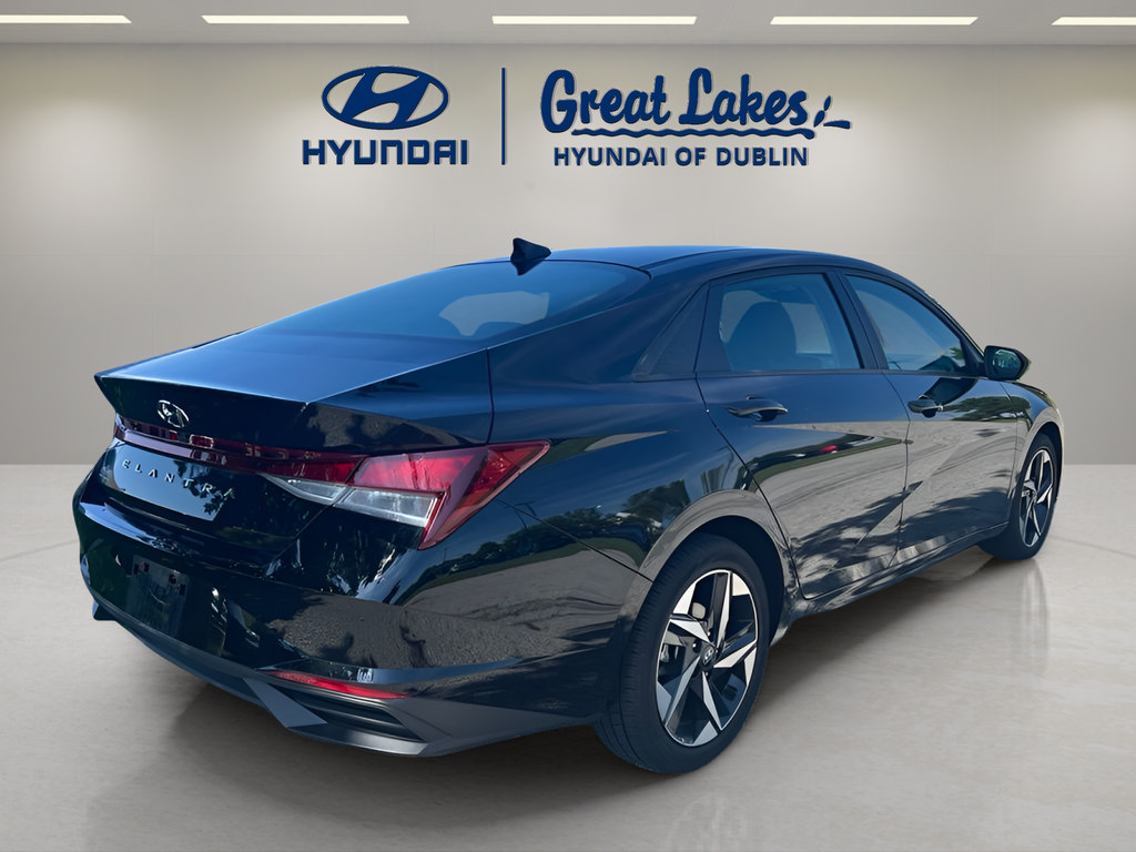 Used 2023 Hyundai Elantra SEL w/ Convenience Package FWD image 5