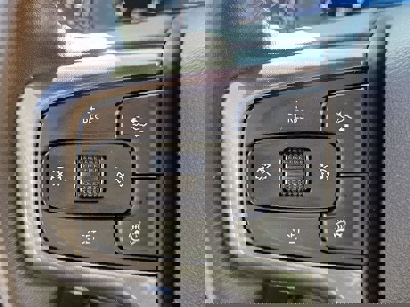 Used 2023 Chevrolet Silverado 1500 ZR2 w/ Technology Package image 25