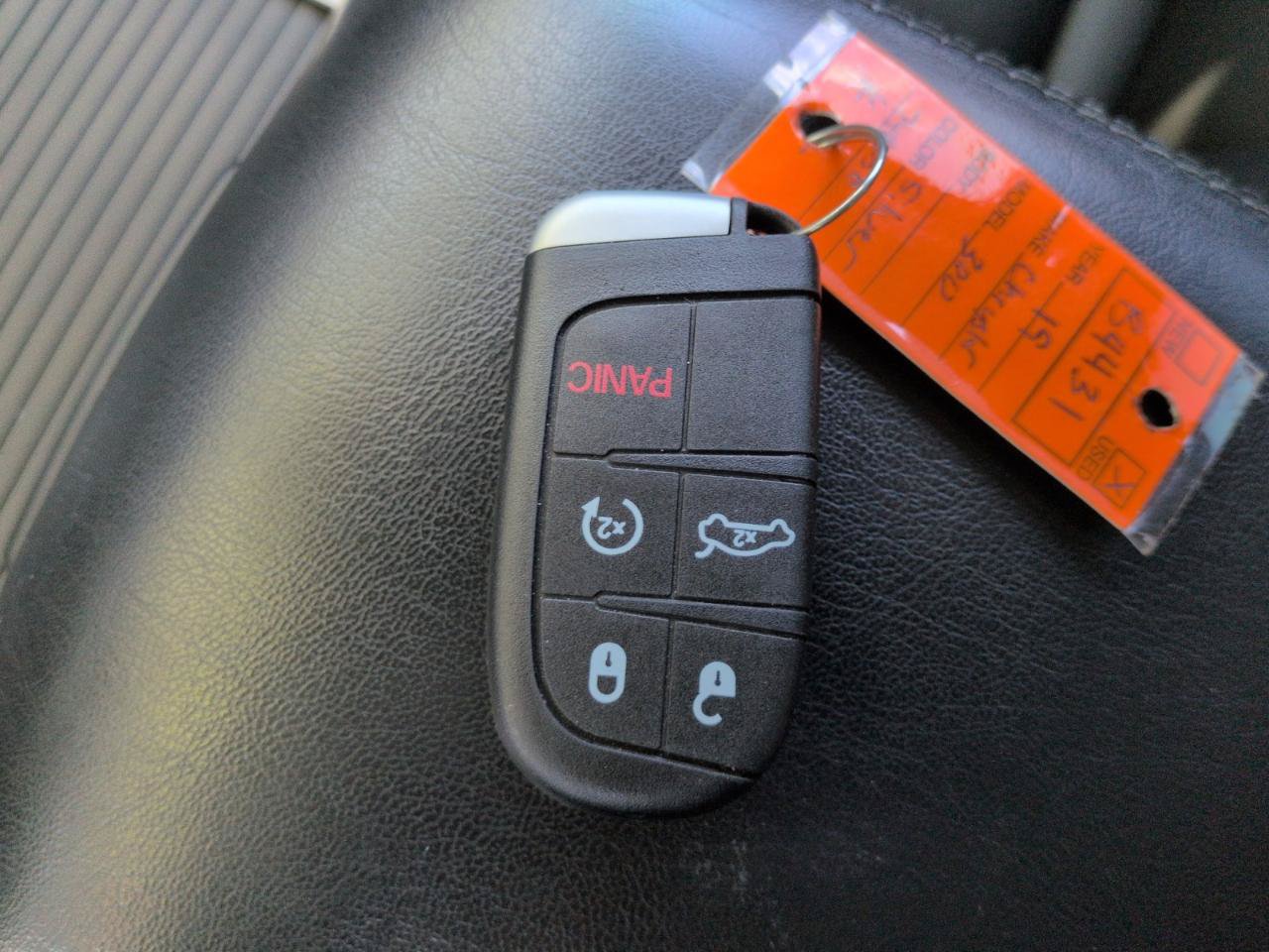 Used 2019 Chrysler 300 Touring w/ Quick Order Package 2EF RWD image 32